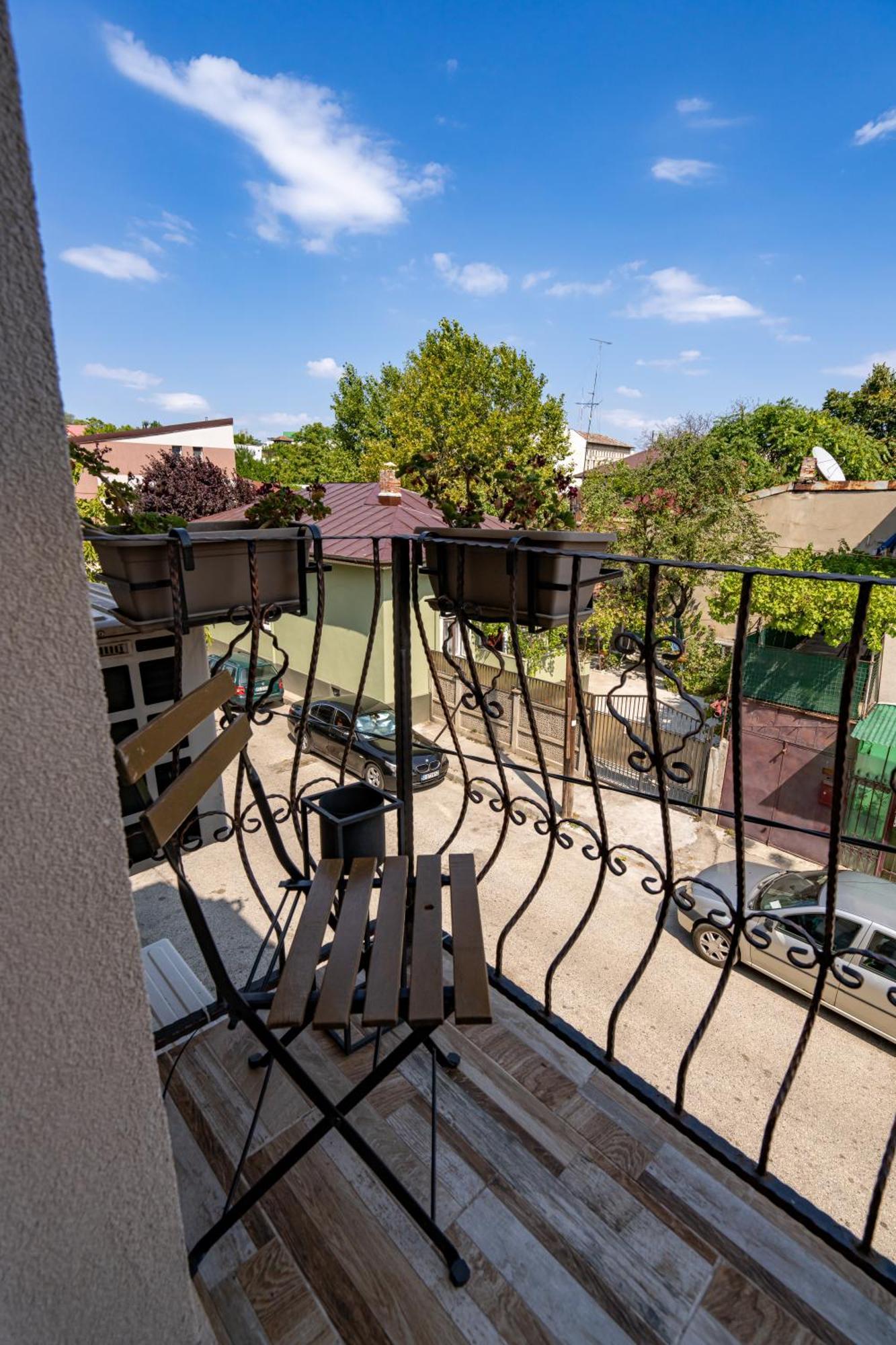 Central Muse Apartment Bucarest Esterno foto