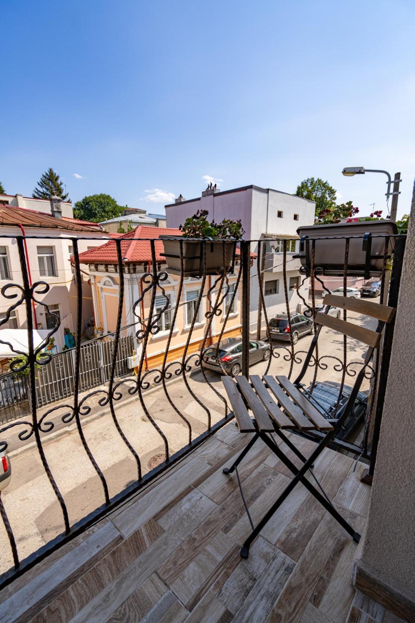 Central Muse Apartment Bucarest Esterno foto